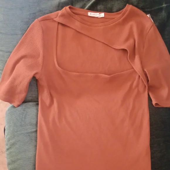 Rust Orange Ribbed Top - Picture 1 of 3